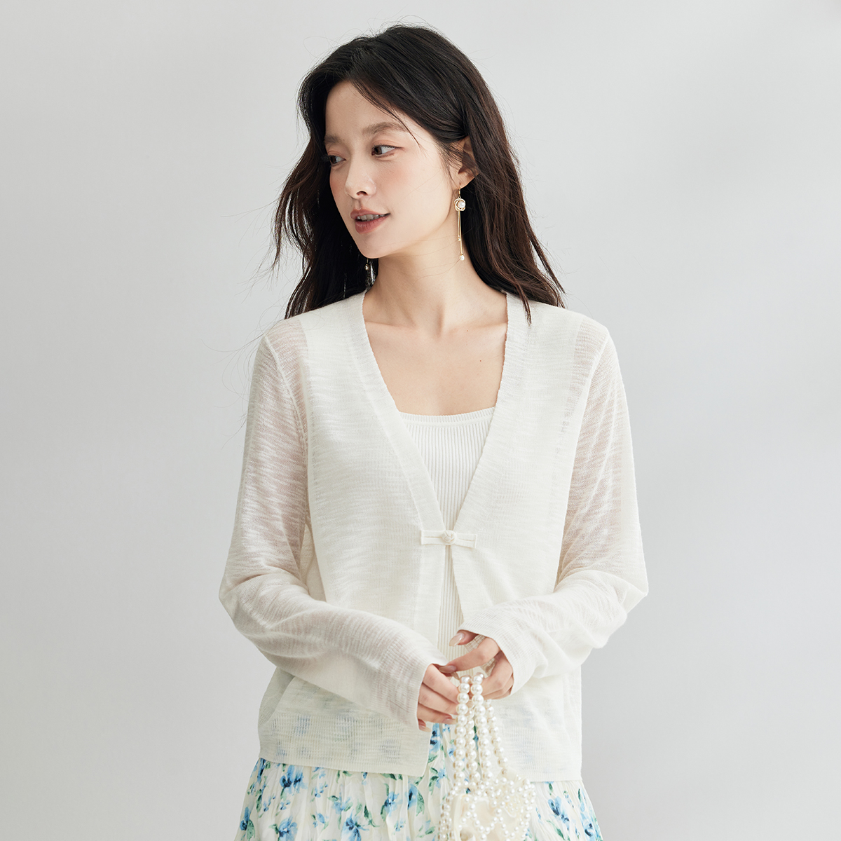 【度假穿搭】茵曼2024夏季新款女毛针织衫开衫打底薄薄款镂空时尚