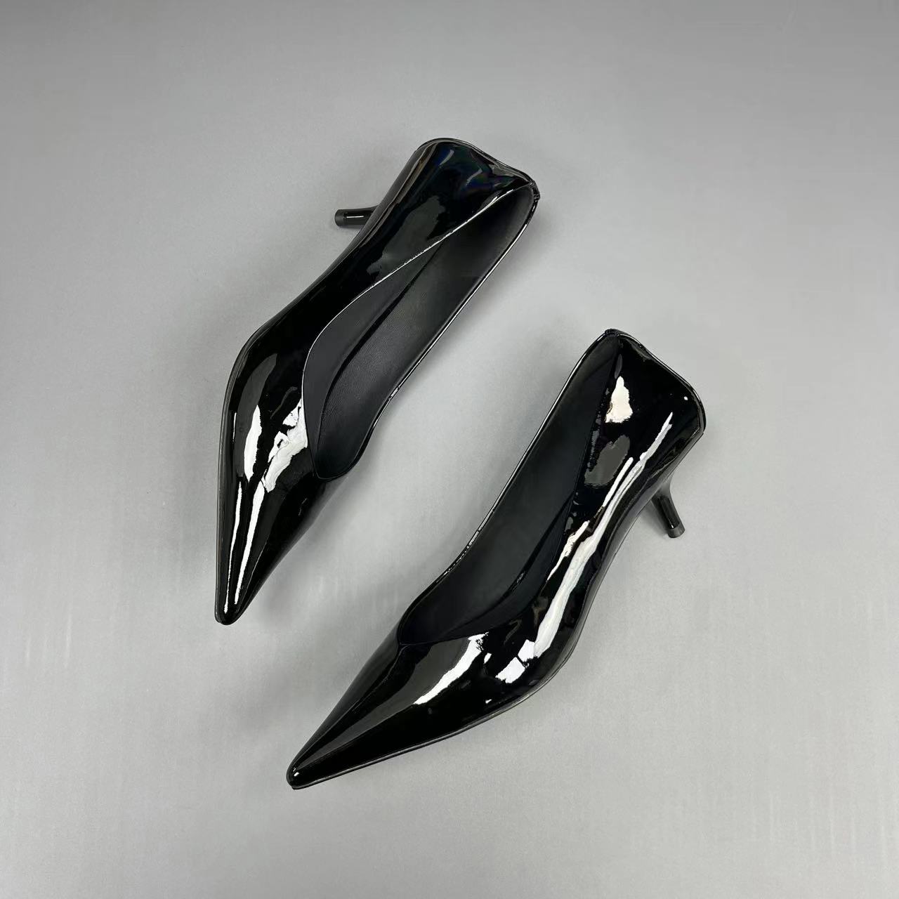 专业商务女高跟鞋气质时尚百搭女士细跟中跟漆皮黑色真皮时装低跟