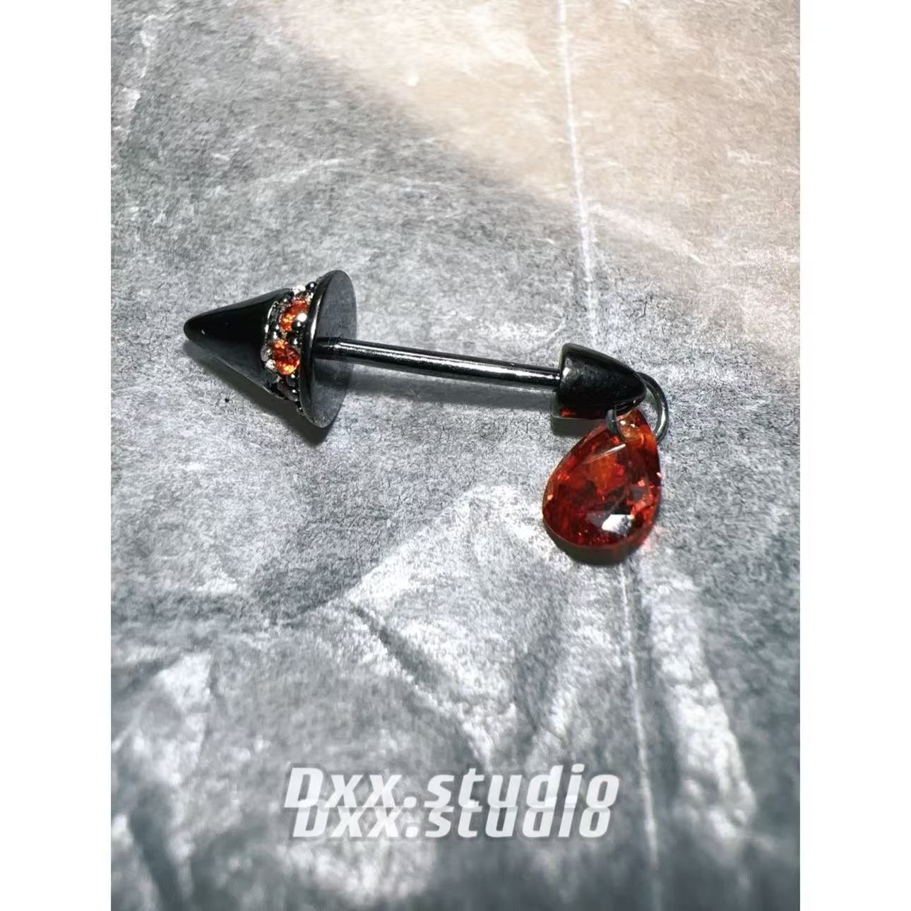 铜合金仿水晶耳饰 DXX小晰饰品-【甜酷辣妹】枪黑色单只耳饰40346