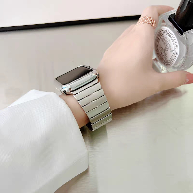 适用iwatch8/7表带苹果金属蝴蝶扣钢带applewatch6/5/4气质男女潮