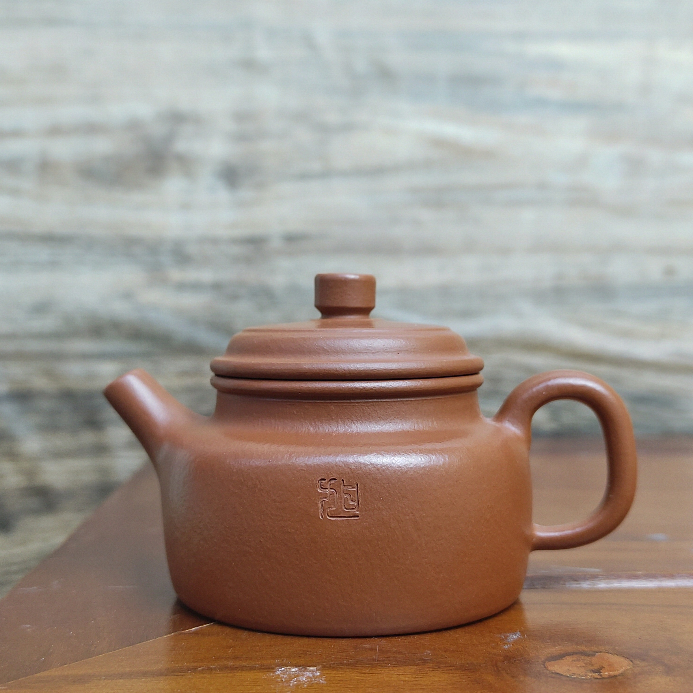 旭壶山房  朱泥德钟  75cc左右