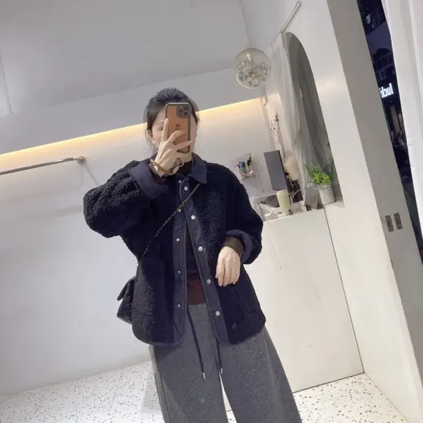 牛仔拼接羊羔毛加厚保暖宽松翻领外套