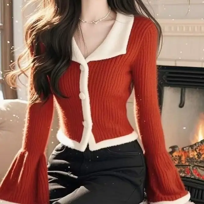 红色毛衣女冬季设计感小众内搭针织喇叭袖长袖上衣