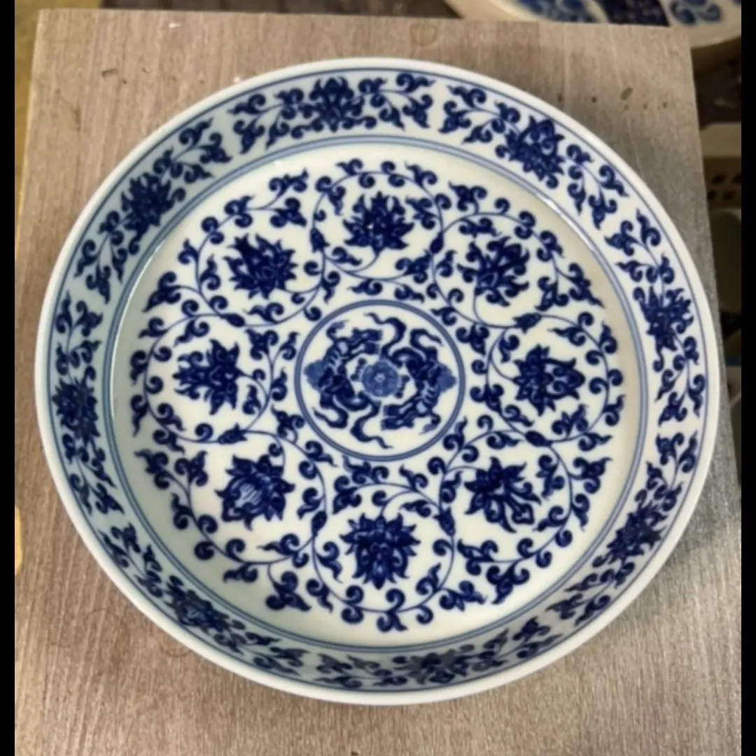 青花缠枝莲纹陶瓷手绘壶承