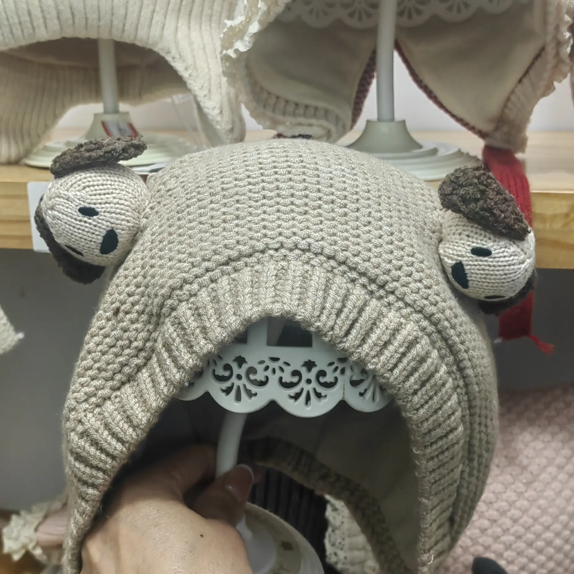 圆顶卡通风个性女宝休闲风白色时尚无檐帽子大檐幼儿