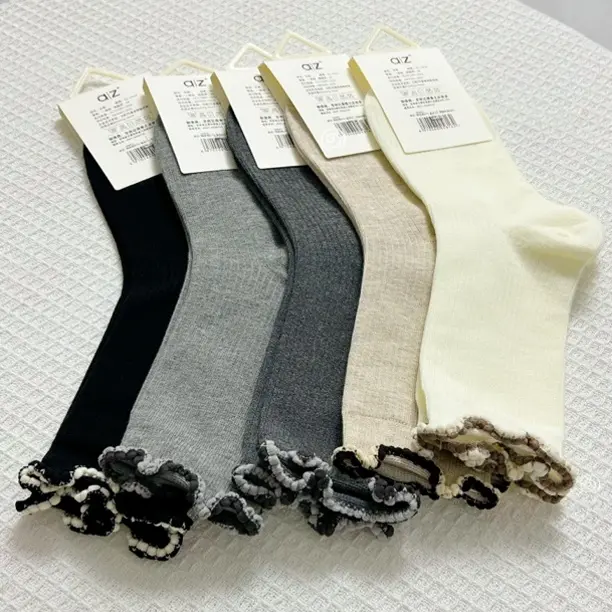女款多色组合竖条木耳花边中筒堆堆袜日常穿搭休闲通勤