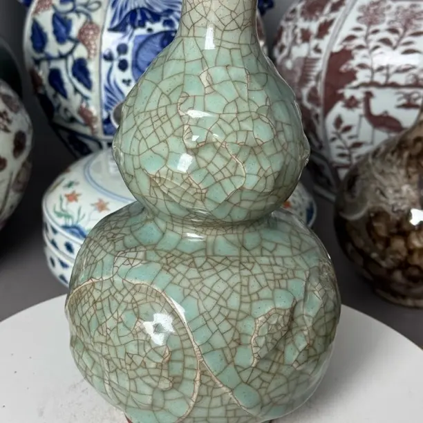 缠枝花纹葫芦瓶！