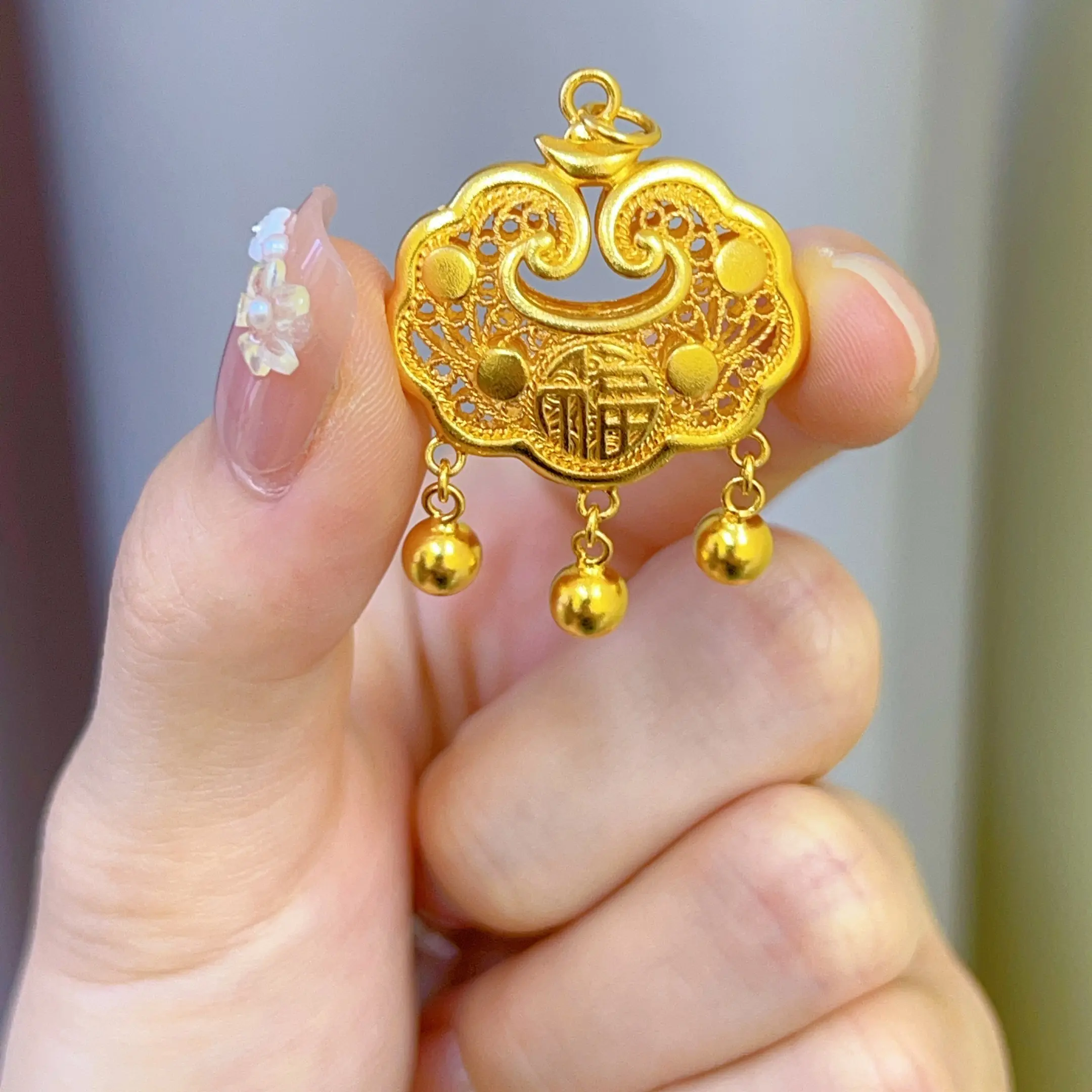 吊坠足银 平安锁吊坠时尚百搭简约经典不过时秋冬新款