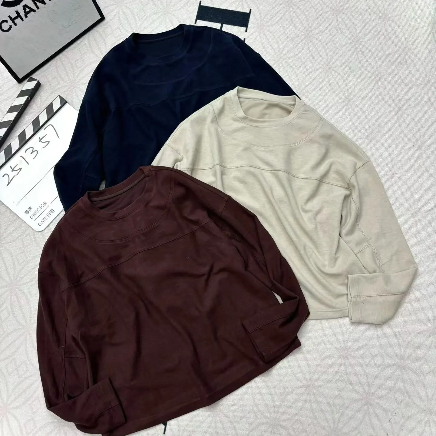 菲玛掂【品品服饰】251357秋冬新款时尚气质显瘦圆领德绒套头打底衫