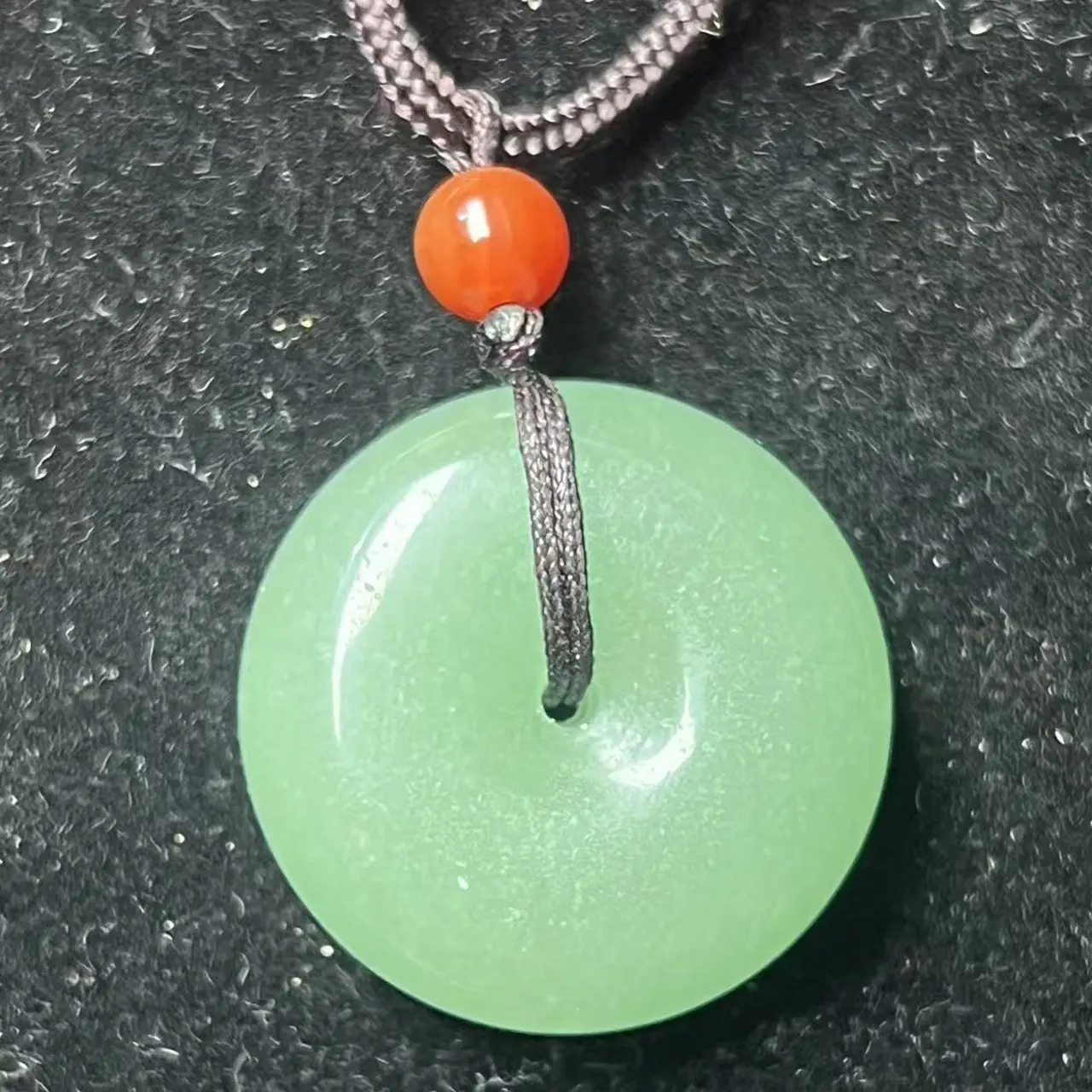 东陵玉男女情侣款吊坠