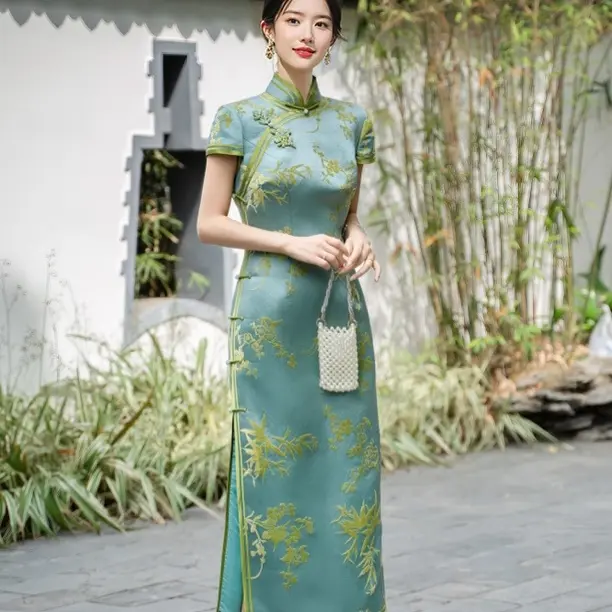 量体定制章绒缎旗袍（颜色可选）