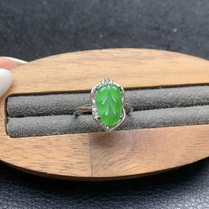 JZ097天然翡翠A货满绿叶子开口可调百搭多样性