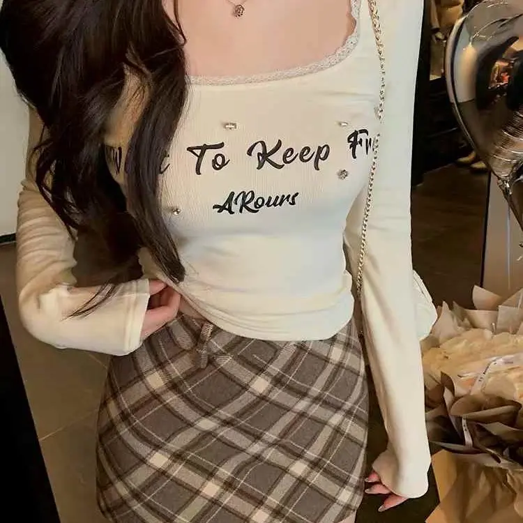 【FF】蕾丝U领磨毛字母长袖T恤纯欲风修身显瘦秋冬设计感打底上衣女