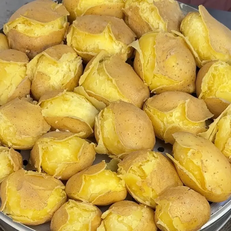 【2025新挖】新鲜现挖高原开花土豆沙面黄皮黄心马铃薯洋芋