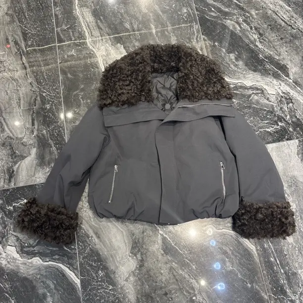 大翻领羊羔毛加厚设计感冬季女款短款面包服外套时尚百搭