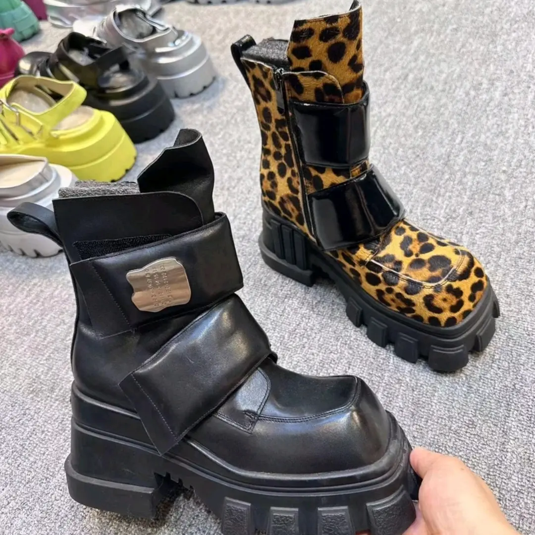 系带厚底欧美风女士中筒马丁靴增高透气百搭时尚