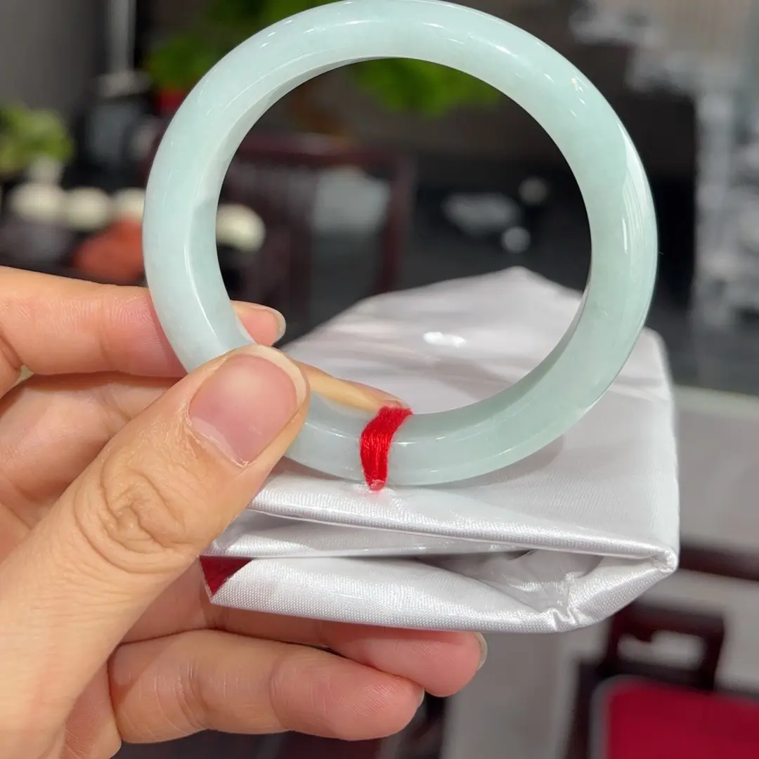 天然缅甸A货翡翠冰果绿54-55正圈