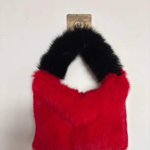 毛茸茸手提包时尚毛绒小方包可爱女斜挎包通勤单肩包秋冬款