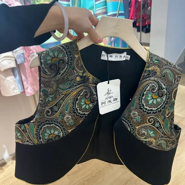 新款潮流民族风立领短款蕾丝马甲时尚百搭