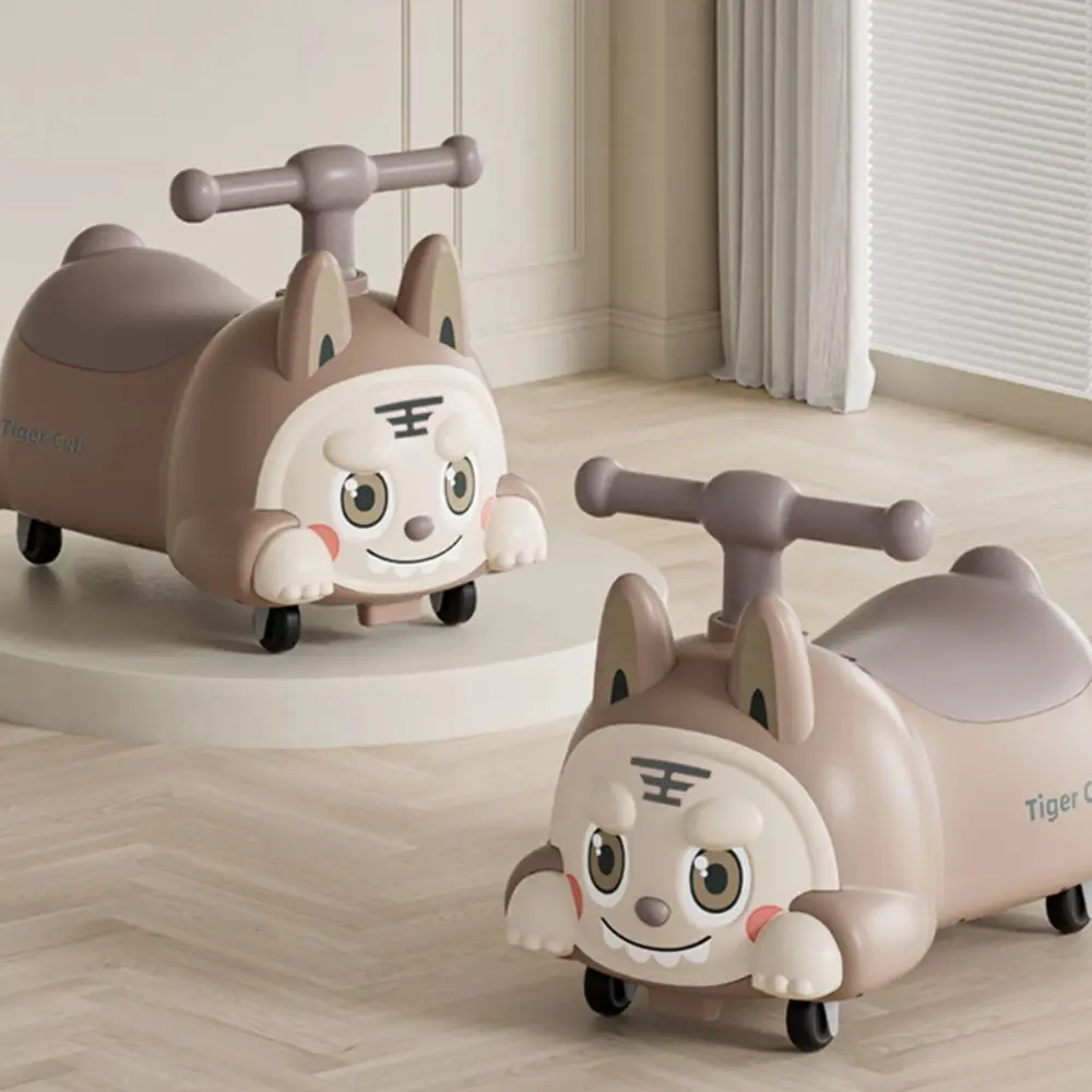 1 - 3岁四轮滑行车音乐灯光防滑带储物箱防侧