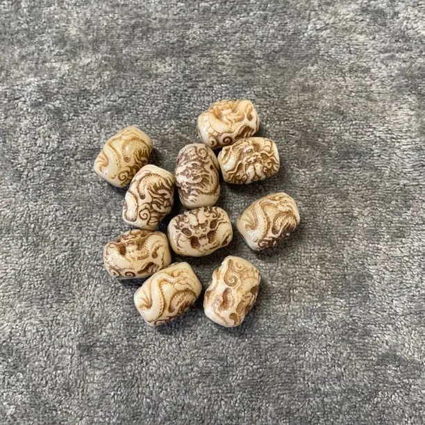 驼骨黄财神雕刻配饰1.4✖️1.0