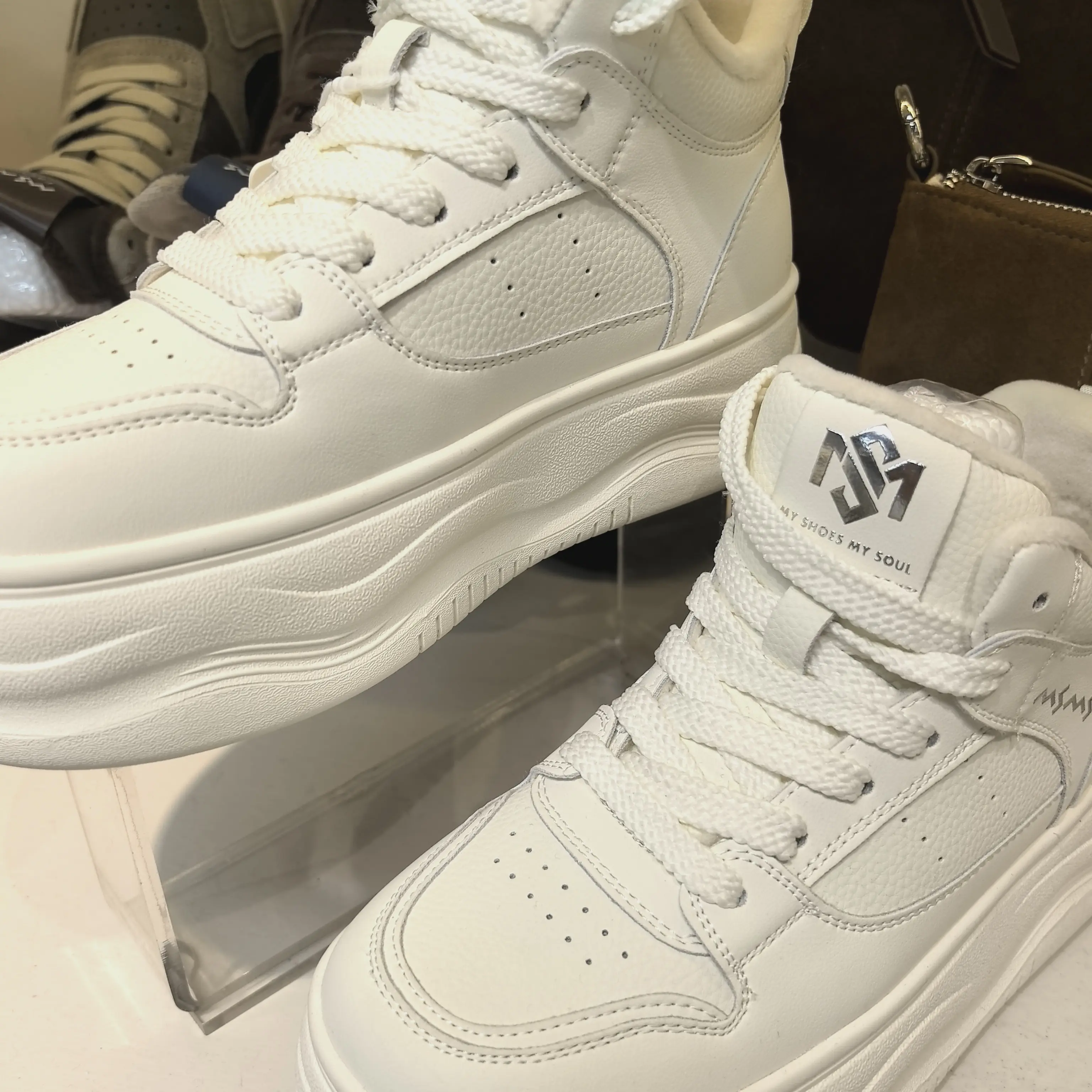 冬季新款大棉休闲板鞋时尚百搭网红潮鞋学生鞋