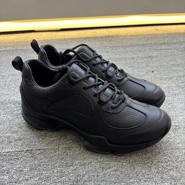 休闲皮鞋防滑四季款商务风运动休闲鞋透气，皮鞋码