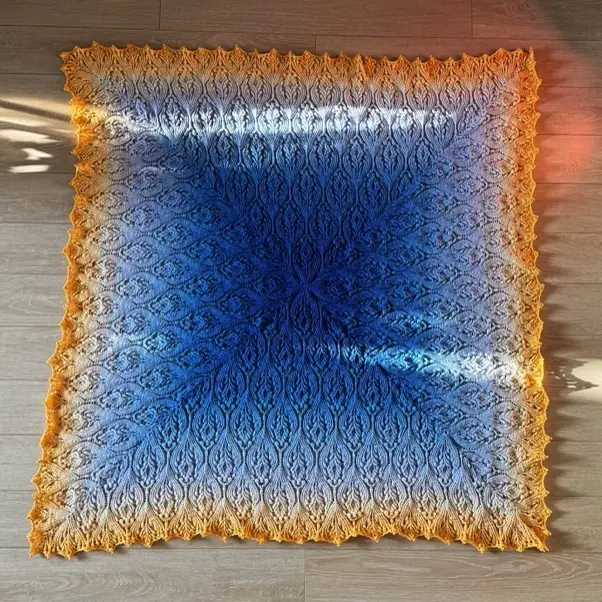 渐变蛋糕线盲毯钩织成品