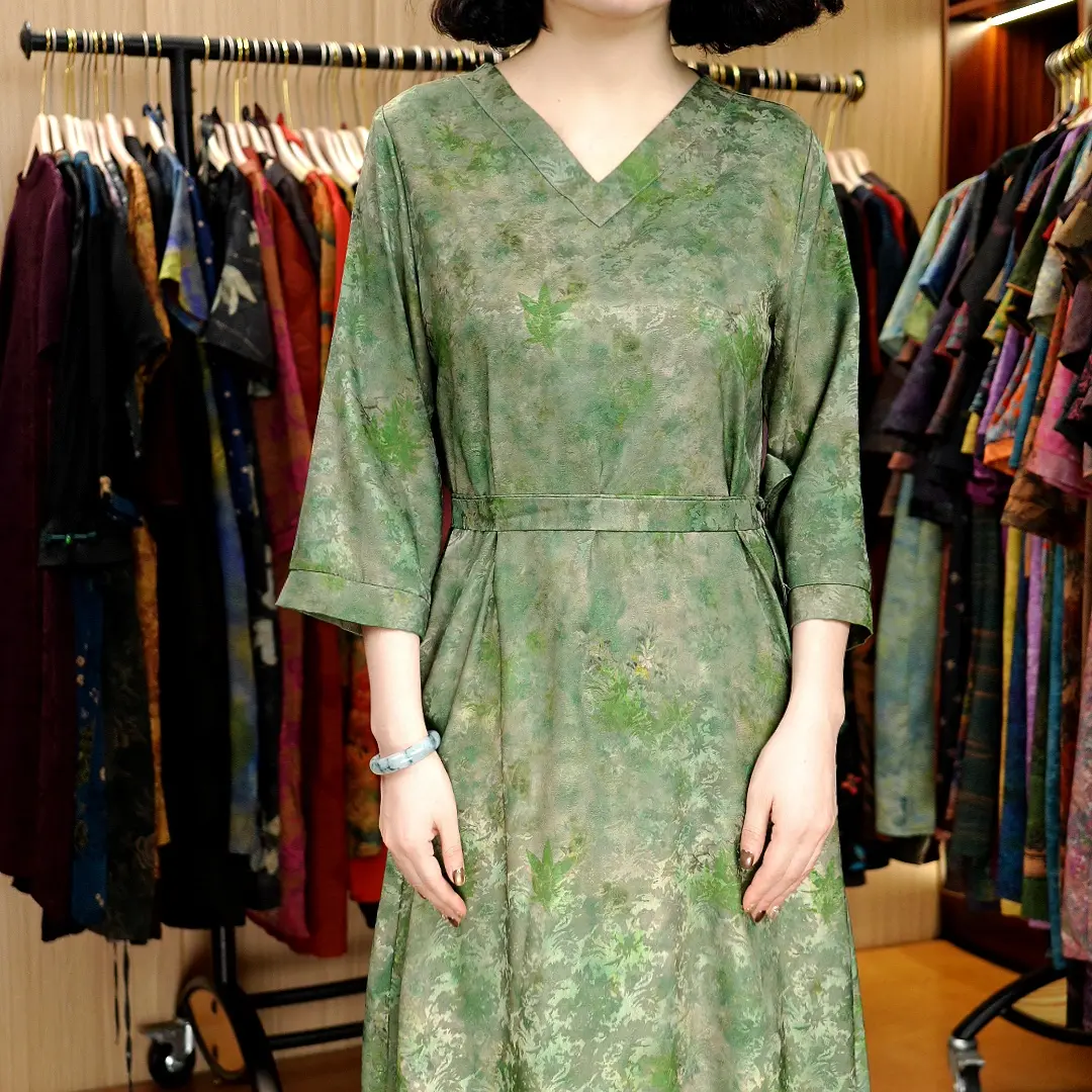 5551 夏季新款优雅收腰显瘦洋气中老年妈妈装气质连衣裙