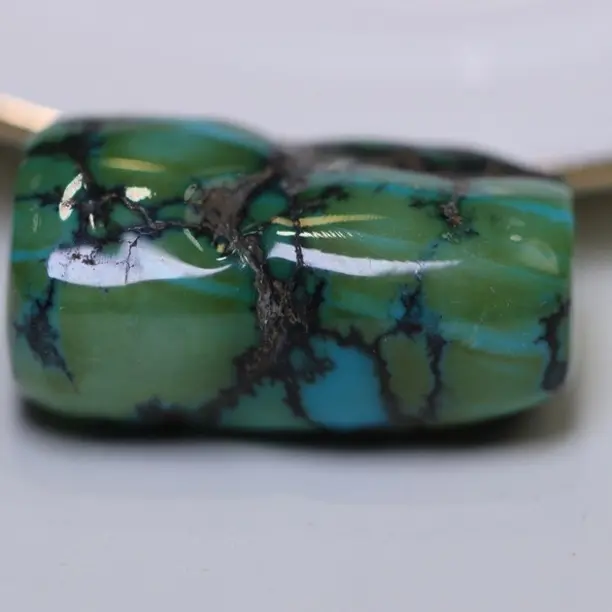 原矿高瓷绿松石水波纹随型配饰26.5-15-12.5mm