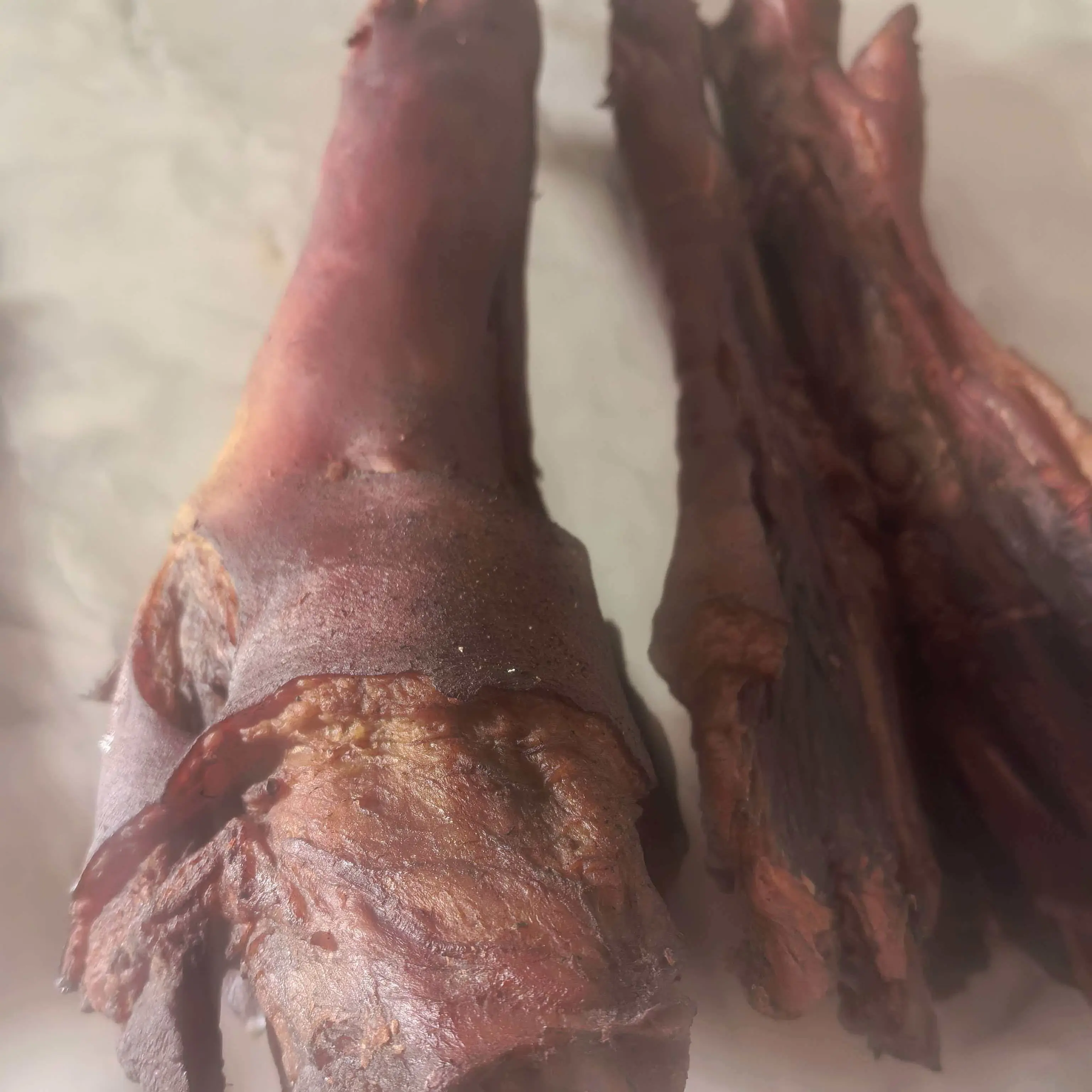 正宗柴火烟熏腊猪手猪舌