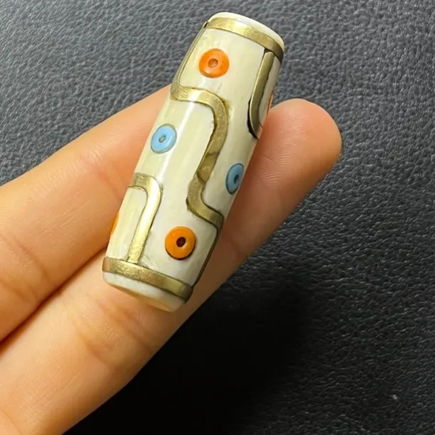 藏传收获一枚配饰