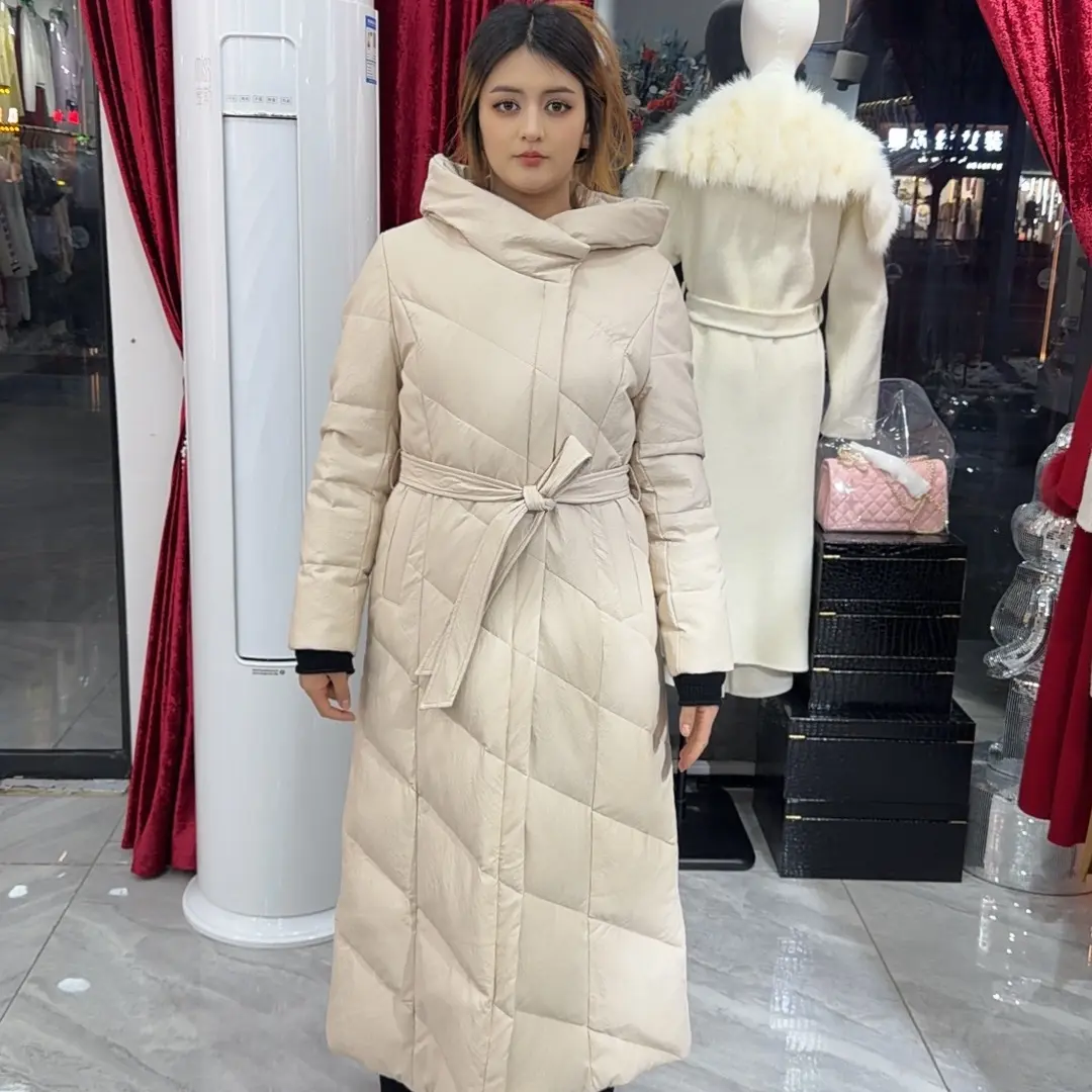 冬季新款连帽收腰修身长款保暖鹅绒服皮羽绒服女装