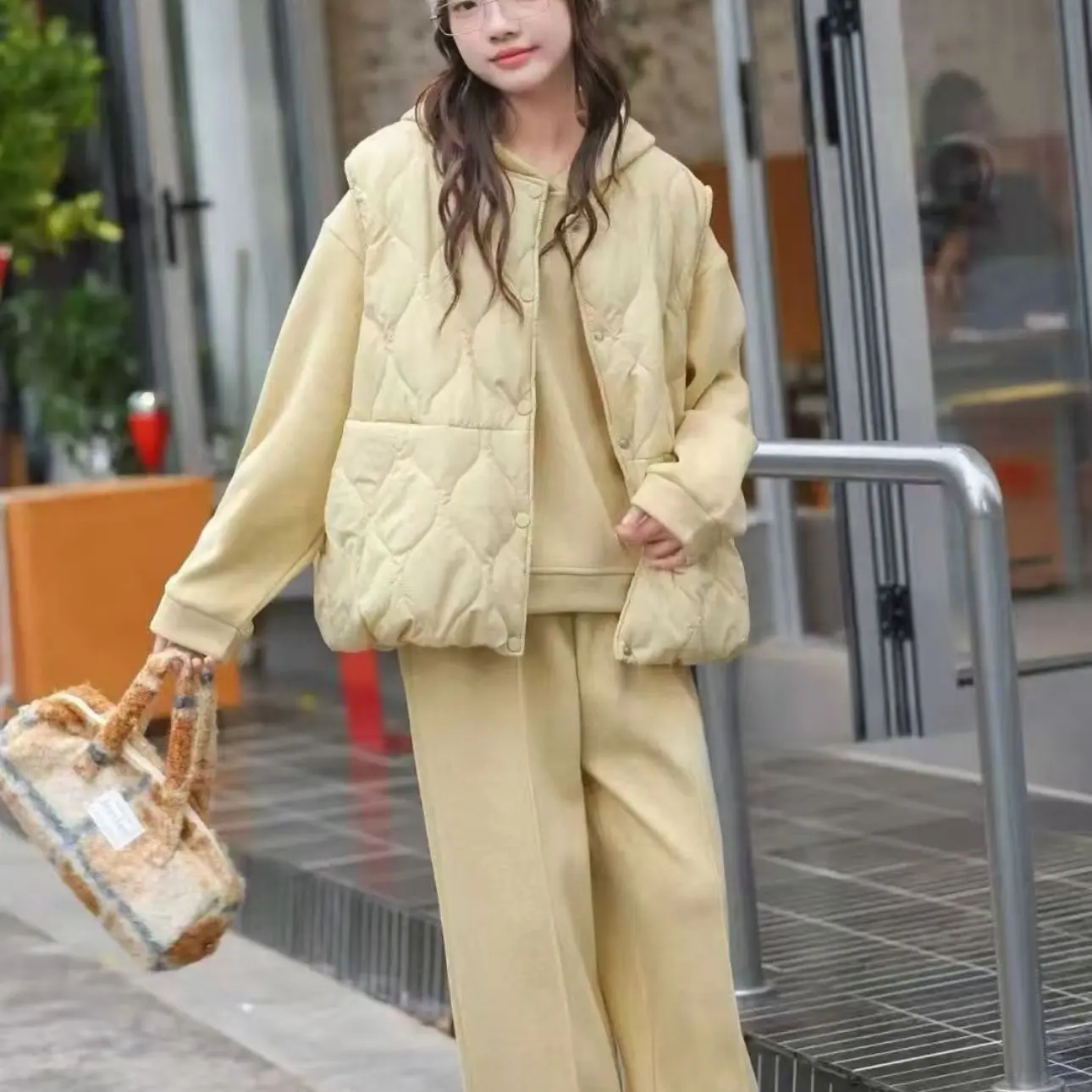 2025套装新款 需要拿货姐妹们看主页要编号