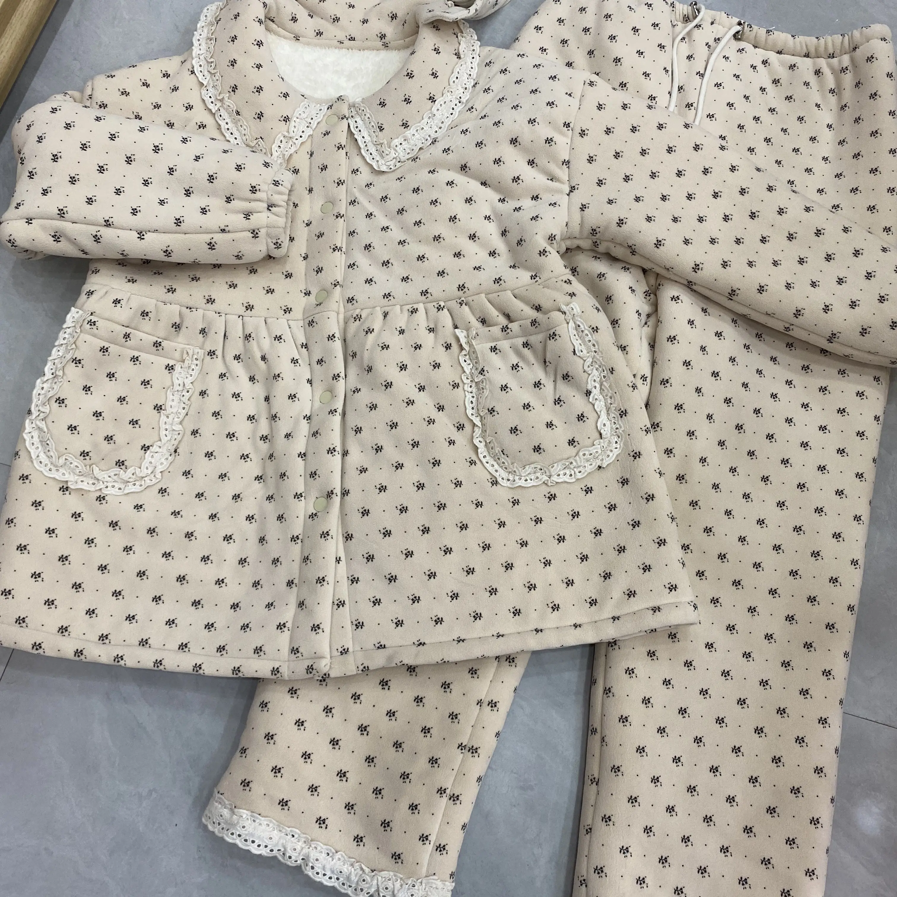 冬季三层加绒加厚花边领可外穿孕妈妈家居服套装