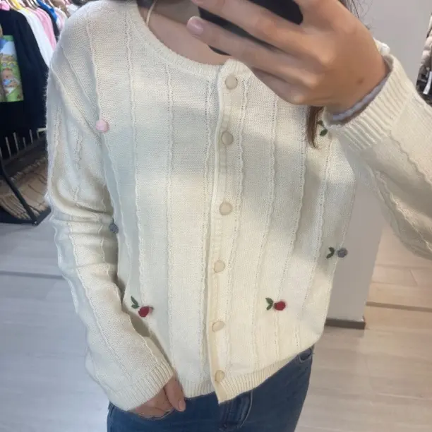 粉色绣花温柔风针织开衫女春秋长袖短款毛衣外套