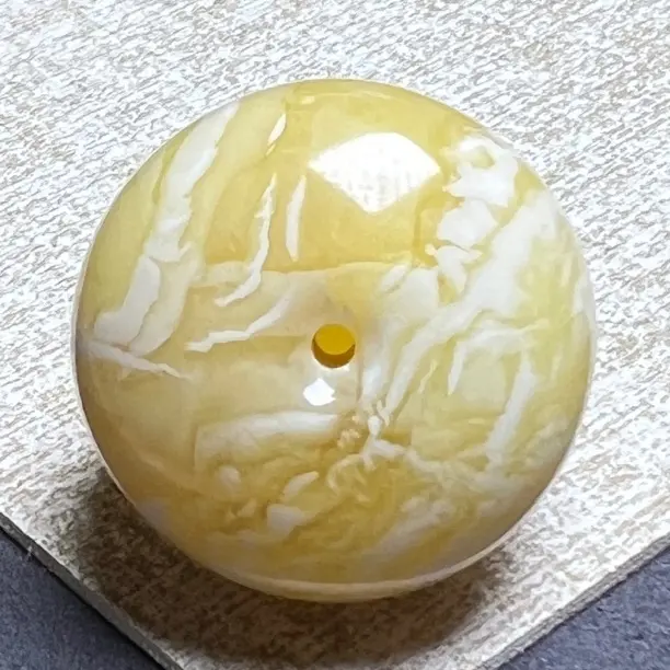 天然原矿蜜蜡瓷白妖花平安扣 31.8/22.5mm