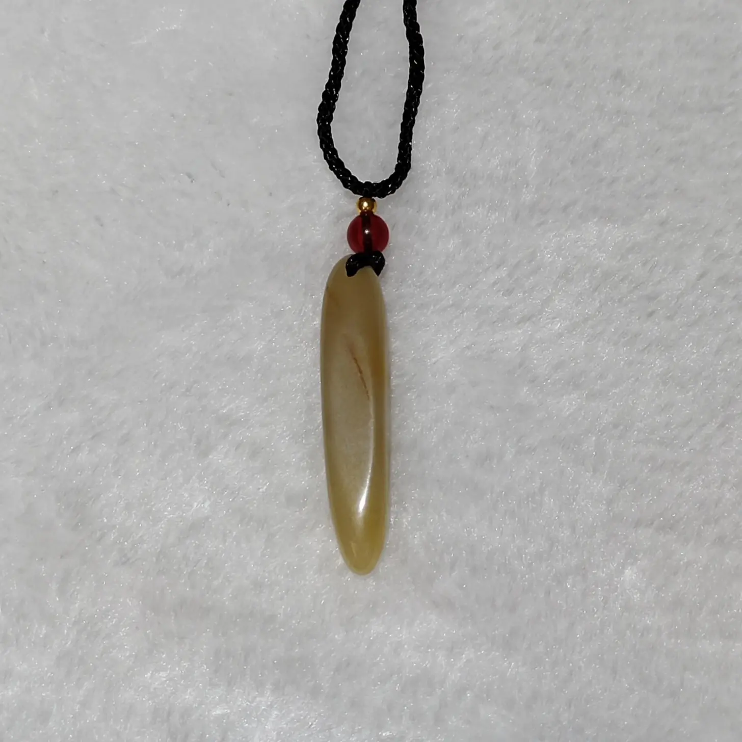 天然新疆金丝玉鸡油黄鸡心吊坠