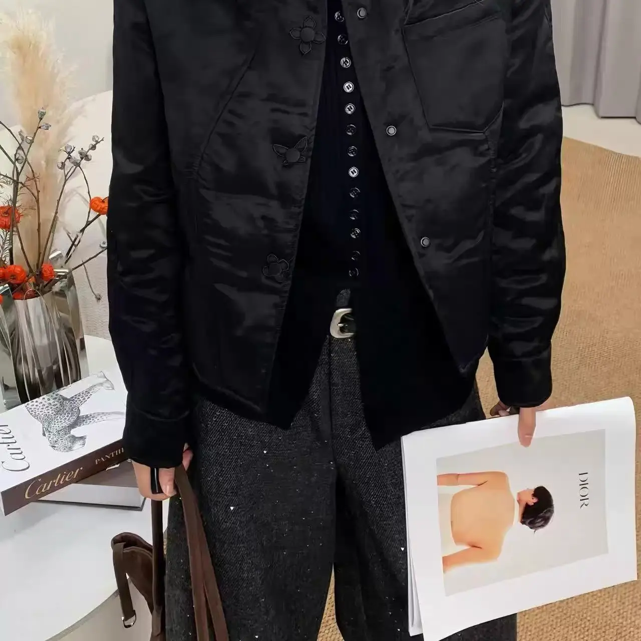 牛仔短款常规款休闲黑色单排扣暗扣女士翻领