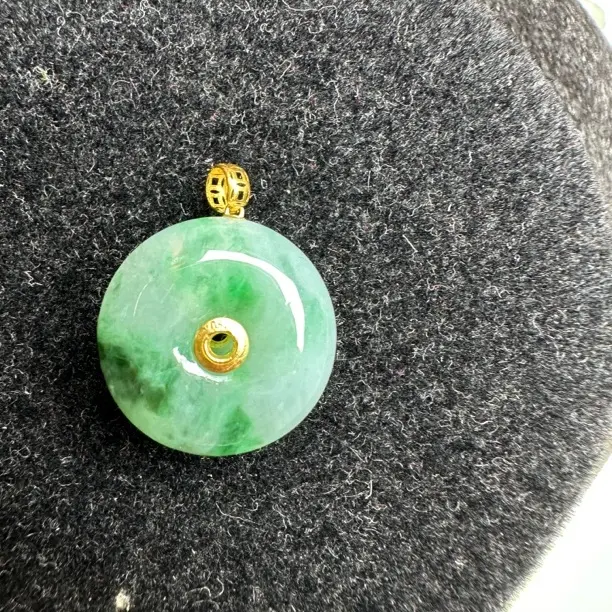 镶嵌冰飘绿花精美时尚气质百搭颈饰简约绿色