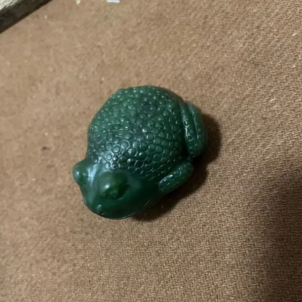 和田碧玉蟾约13*16*11mm多样性发一微瑕需包容女款