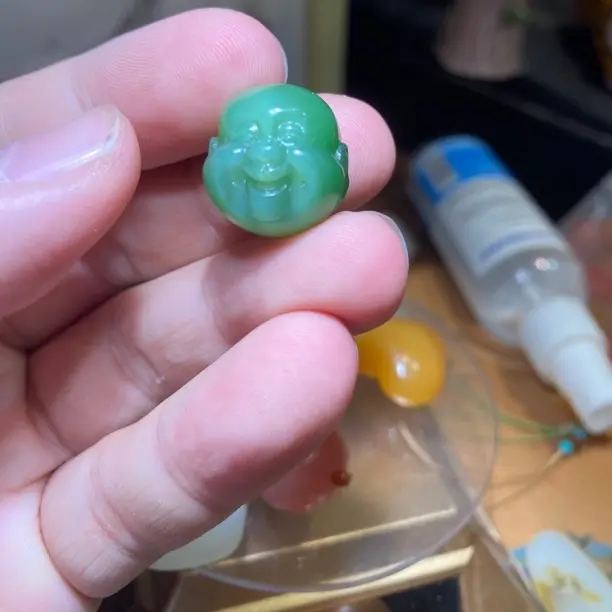 俄罗斯碧玉猫眼佛头卡18吊坠