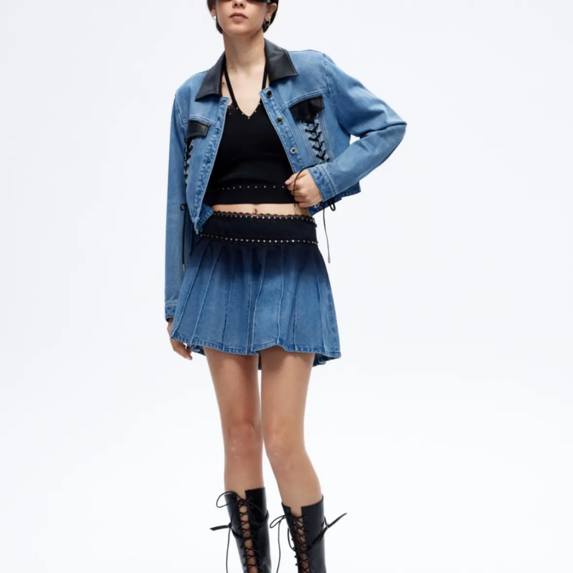 UHOT/诱货甜酷辣妹元气蓝黑色拼皮牛仔外套2026新款UWLS1W201