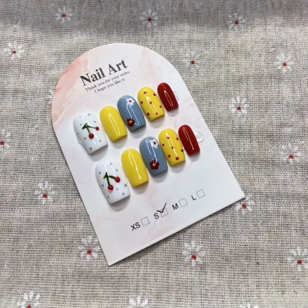 显白高级感多巴胺彩色樱桃波点纯手工穿戴甲美甲贴片