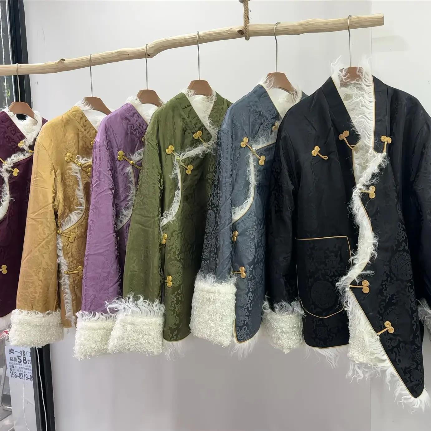 冬季加厚落肩袖宽松版型藏式民族风保暖外套女棉衣