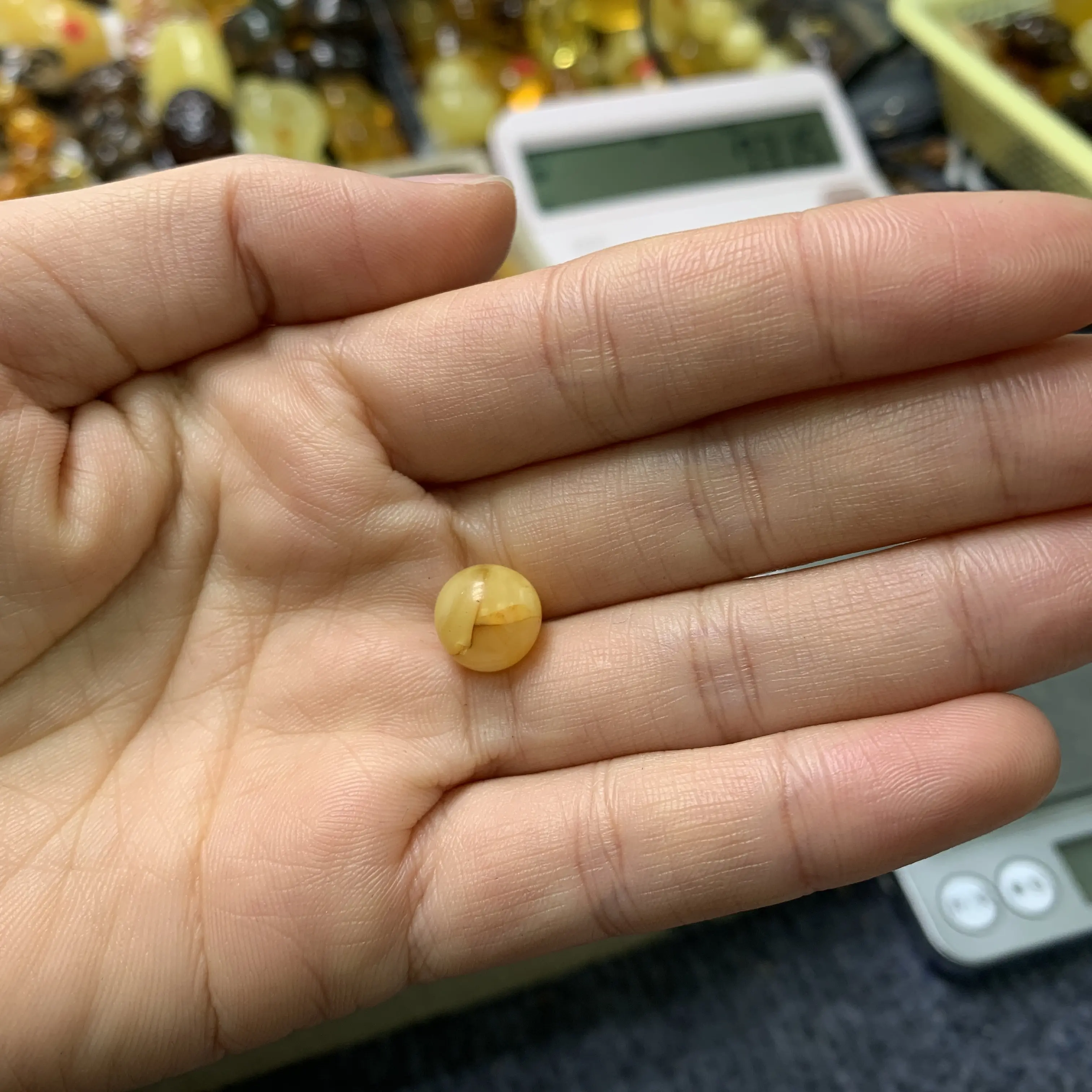 天然蜜蜡圆珠未镶嵌裸石文玩配饰