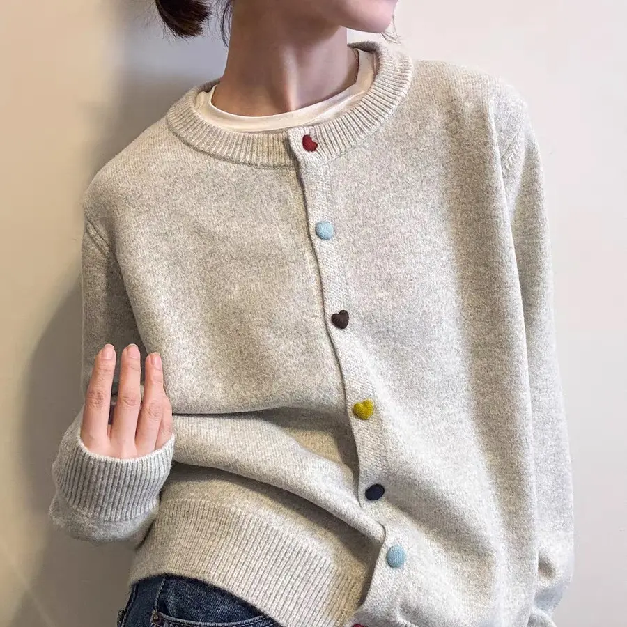 韩系宽松秋冬圆领彩扣针织开衫上衣女款时尚百搭