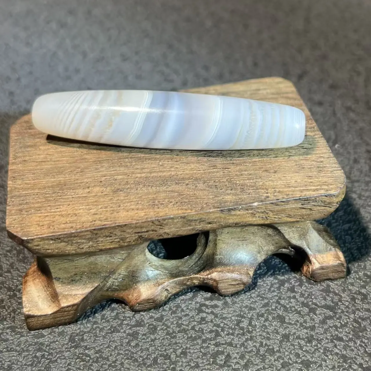 天然缠丝玛瑙带正眼桶珠高光