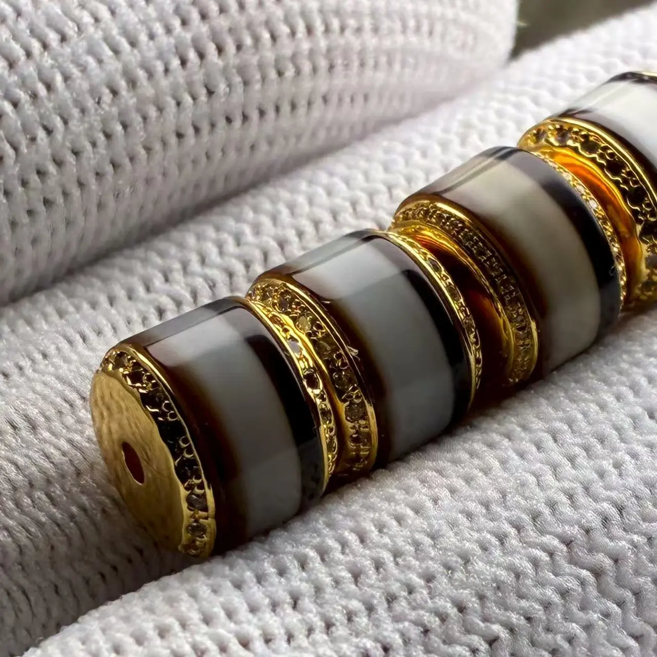 原矿黑白一线剁珠老型直切配珠顶珠文玩配饰尺寸6mm8mm10mm