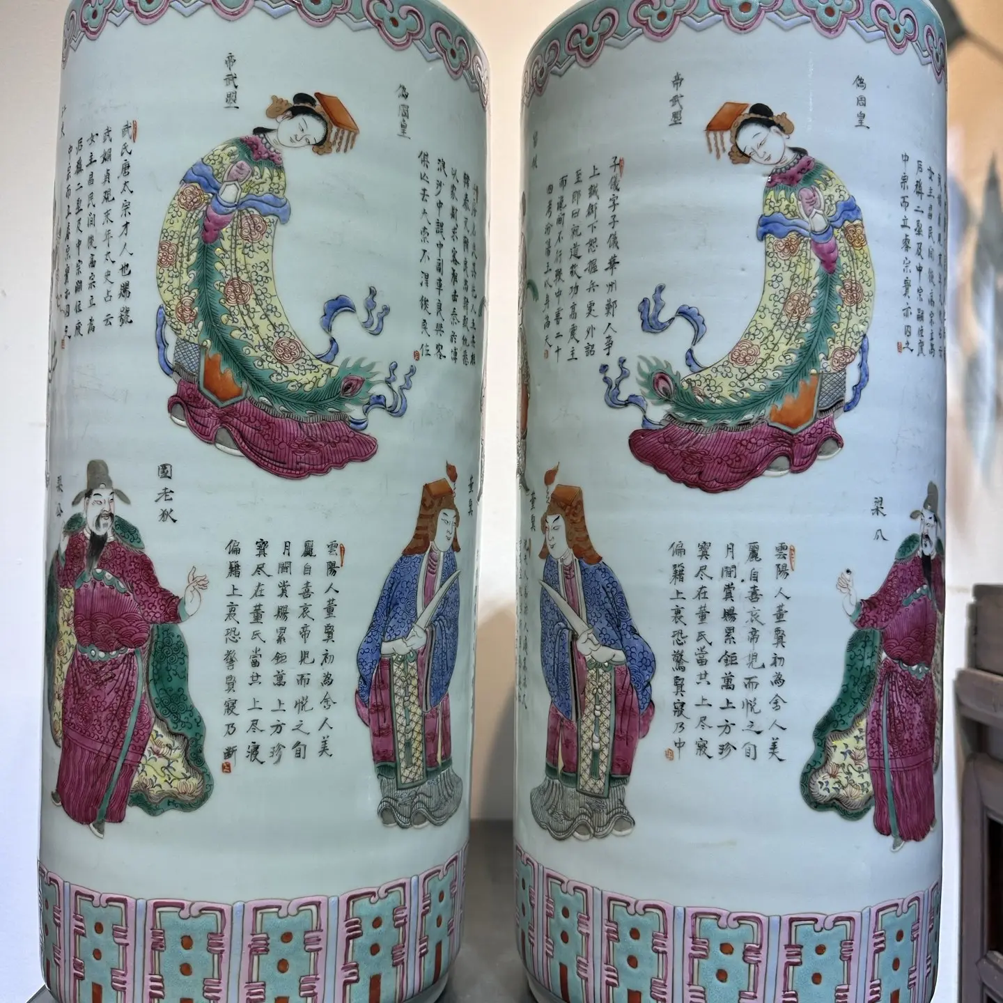 仿古瓷 粉彩人物故事箭筒